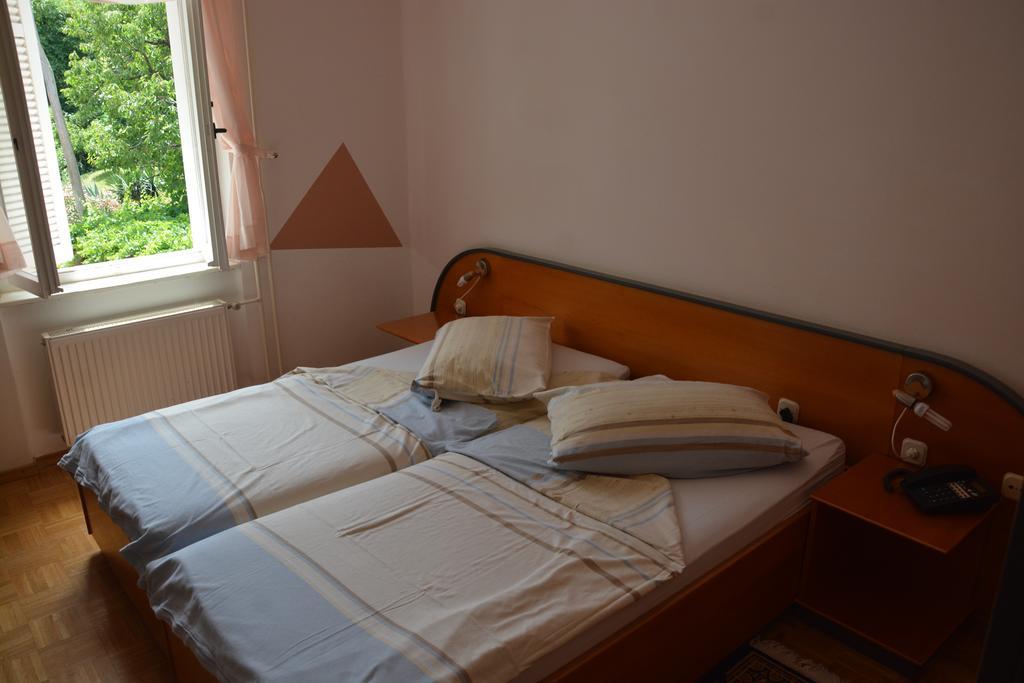 Hotel Fiesa Piran Room photo